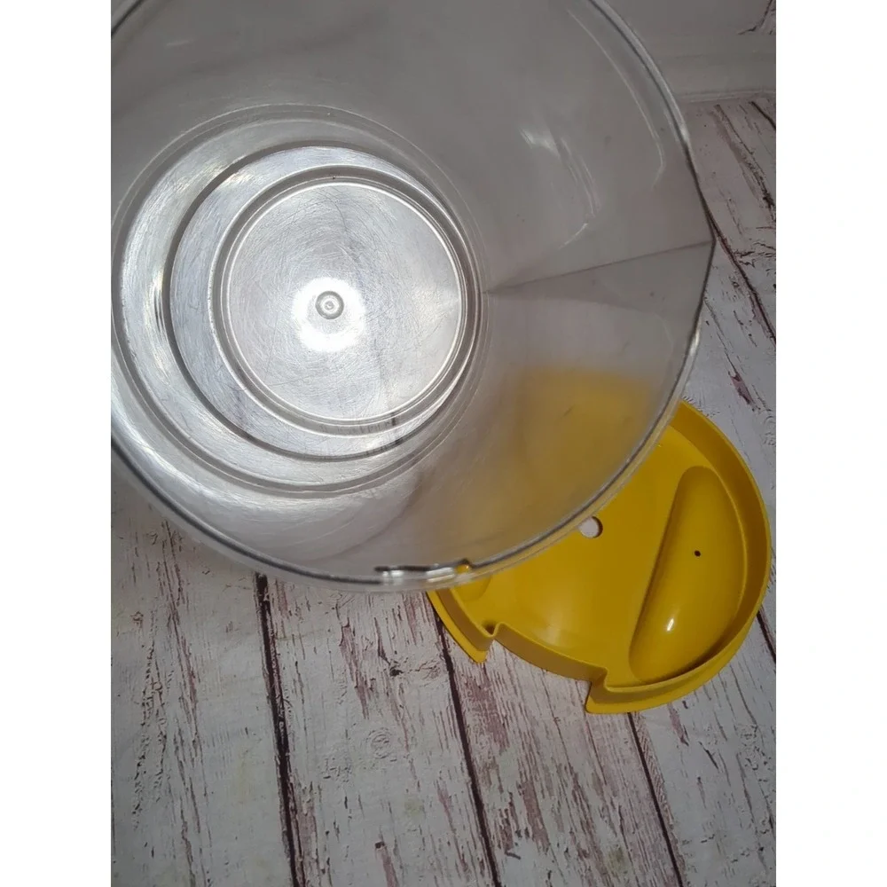 West Bend 3 Quart Iced Tea Maker Replacement Pitcher & Locking Lid 68003 Yellow‎